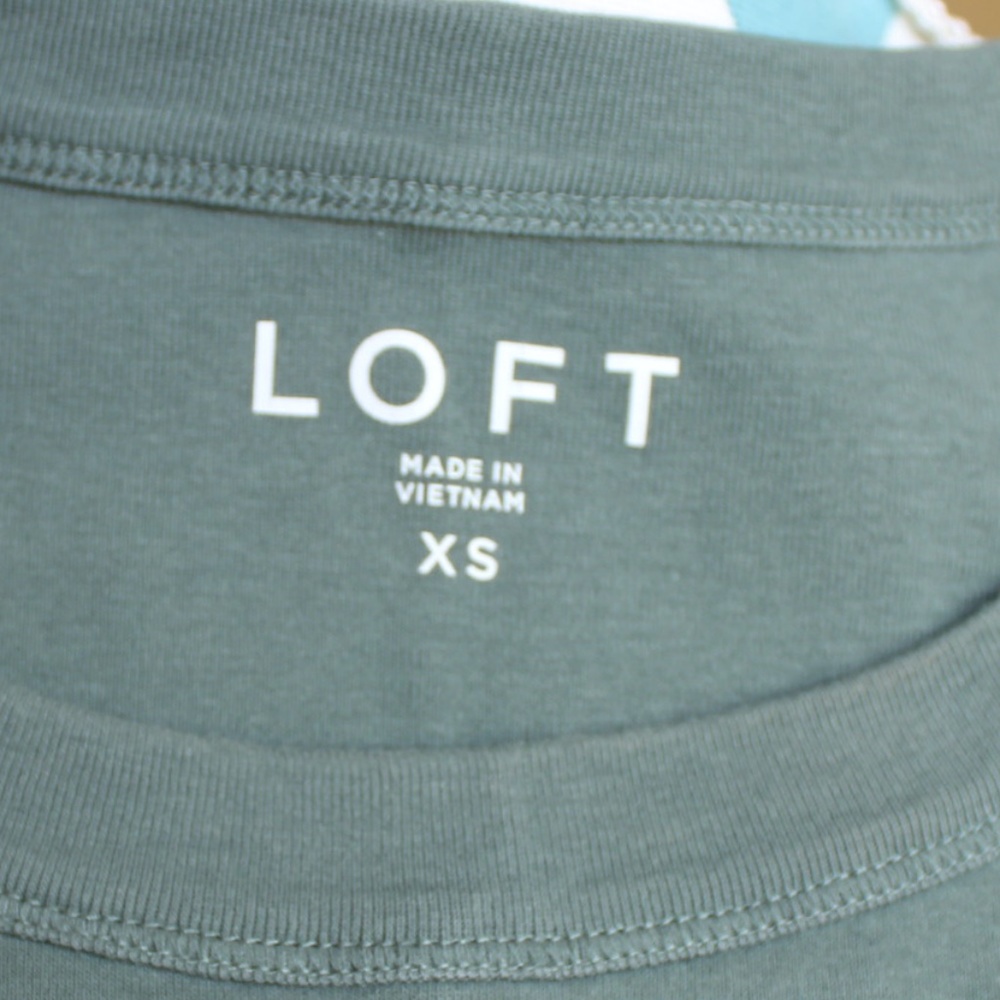 LOFT Tank Top - Picture 7 of 8